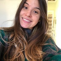Brazilian, 27 years old and love kids and pets!